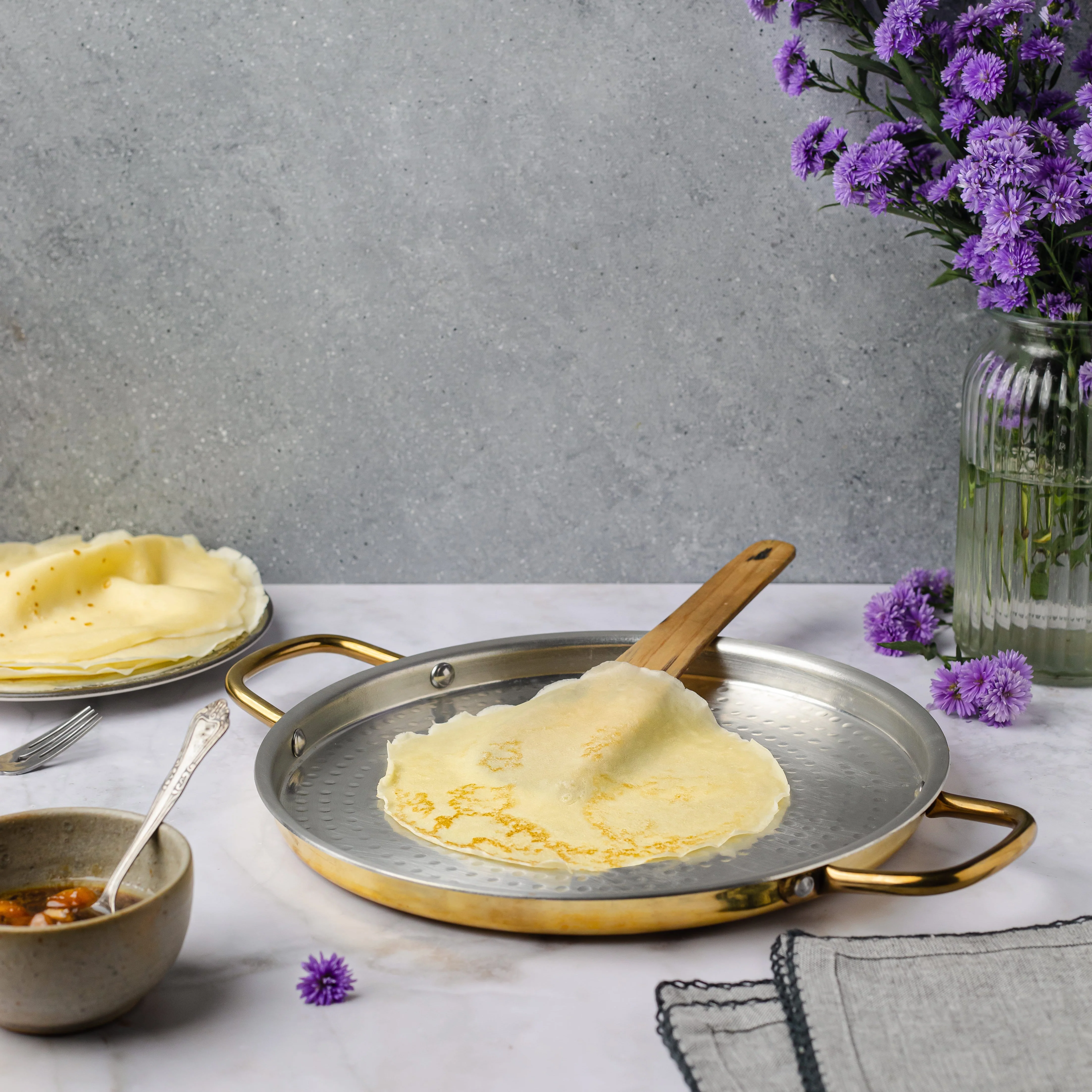 Brass Dosa Tawa with Insulated steel base with golden PVD coating handles- All Purpose Pan - Image 9