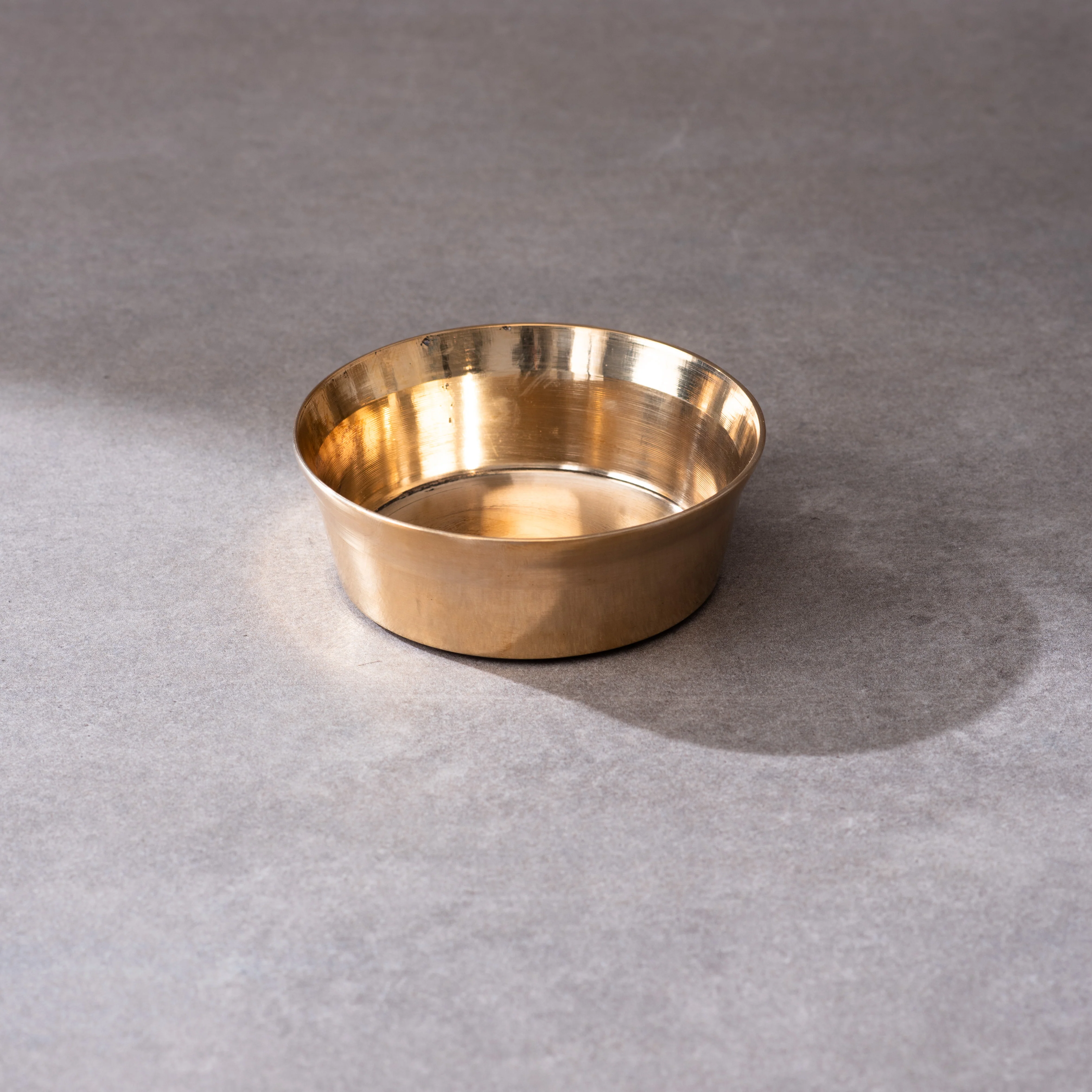 Bronze (Kansa) high hiped plate (Thaali) Set (13.5") - Image 3