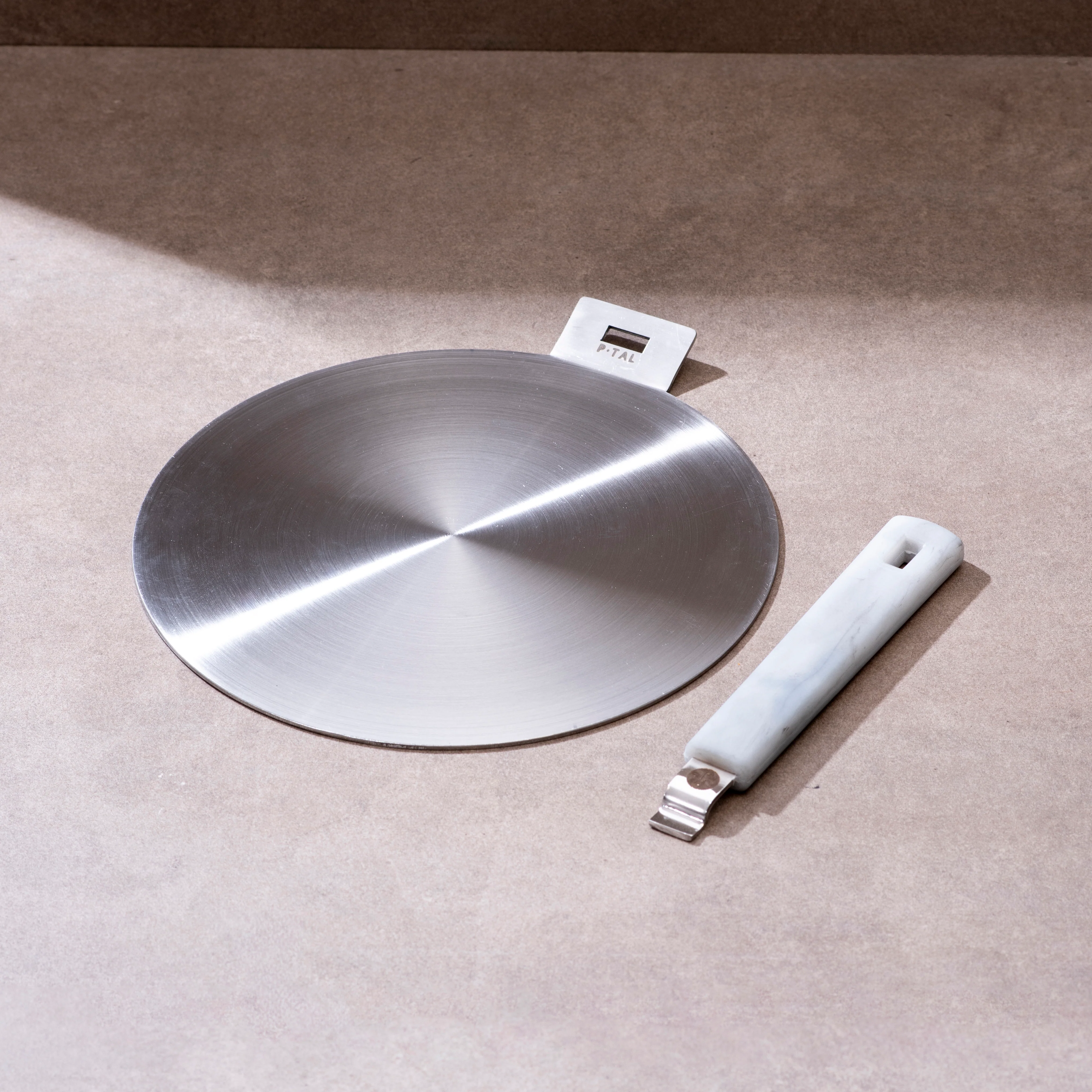 Induction Plate for Non-Induction Pots and Pans - Image 5